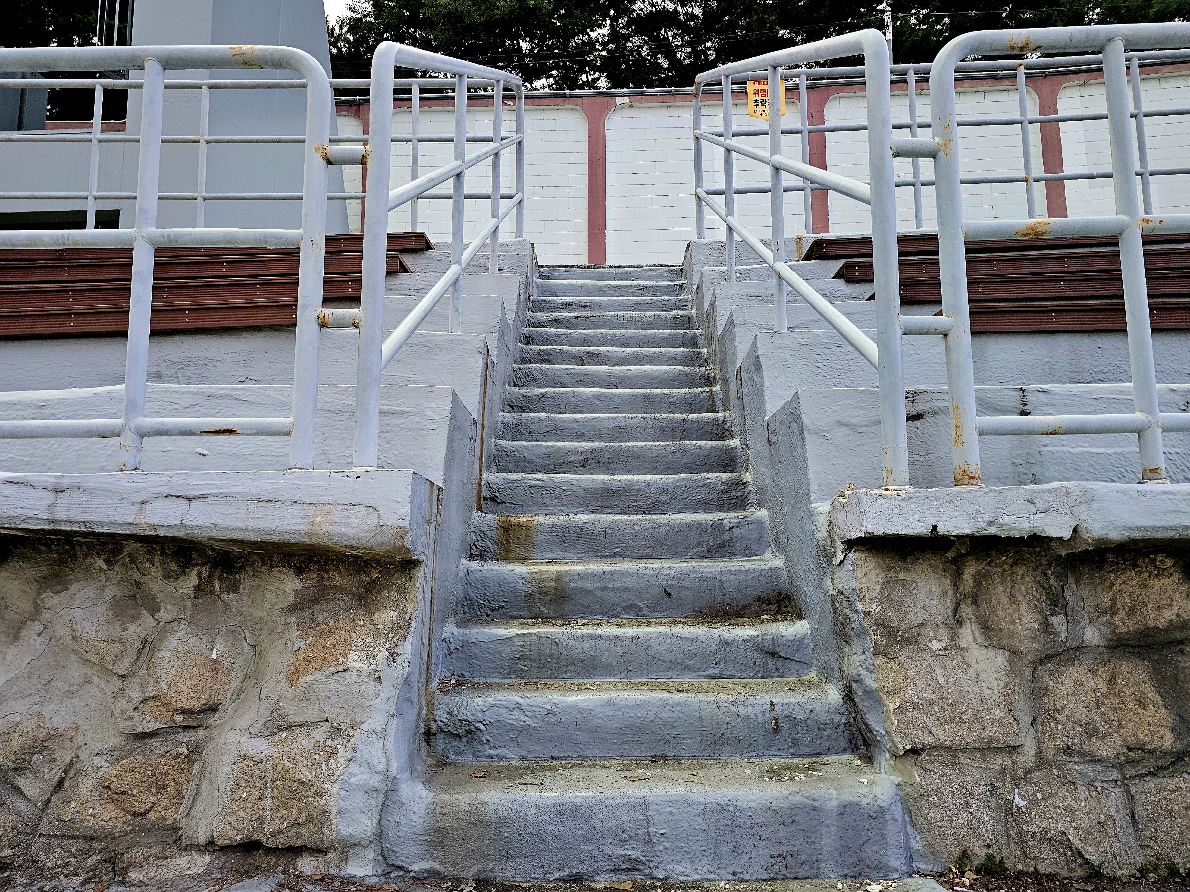 Discovering Hyochang Stadium: Seoul’s Hidden Gem